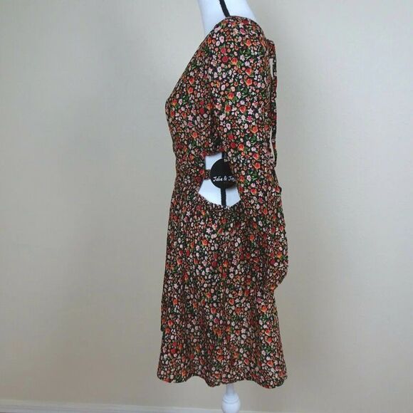 NWT Jolie & Joy Floral Dress Side Cut Outs V-Neck Mini Size 3X #339 - Picture 3 of 12